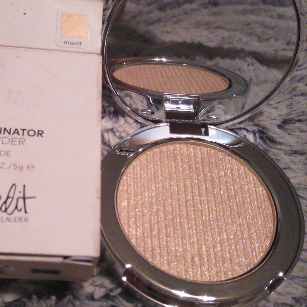 LIMITED EDITION  ✨ HIGHLIGHTER